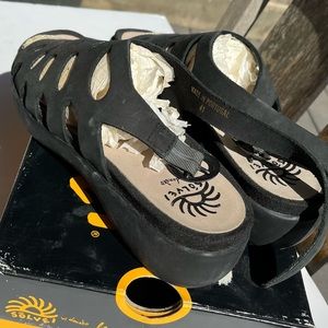 NIB Mimi Solvei sandals by Dansko black size 41